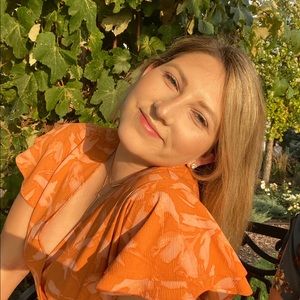 Meet your Posher, Alexandrea